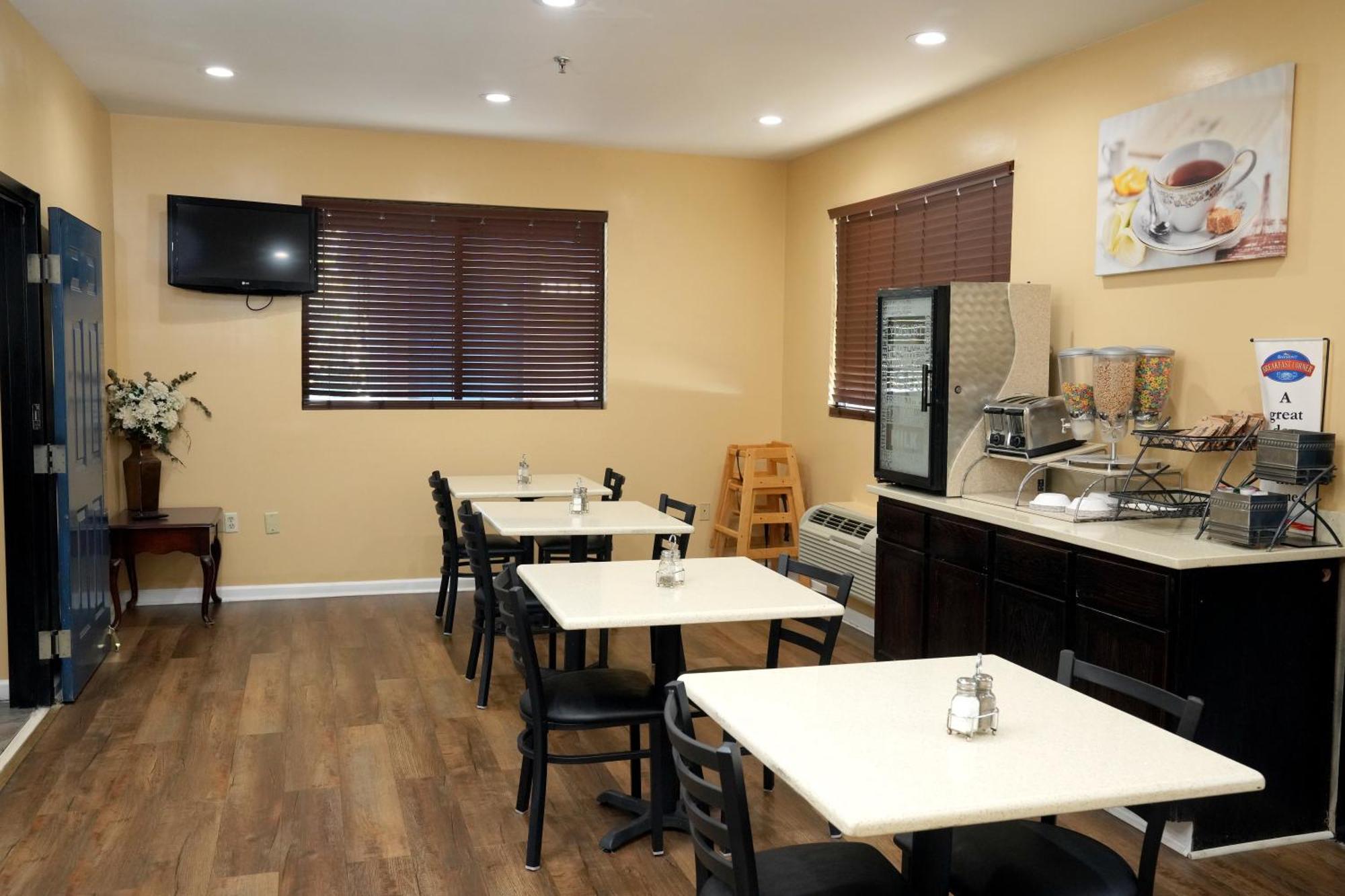 Baymont Inn&Suites Manning Extérieur photo