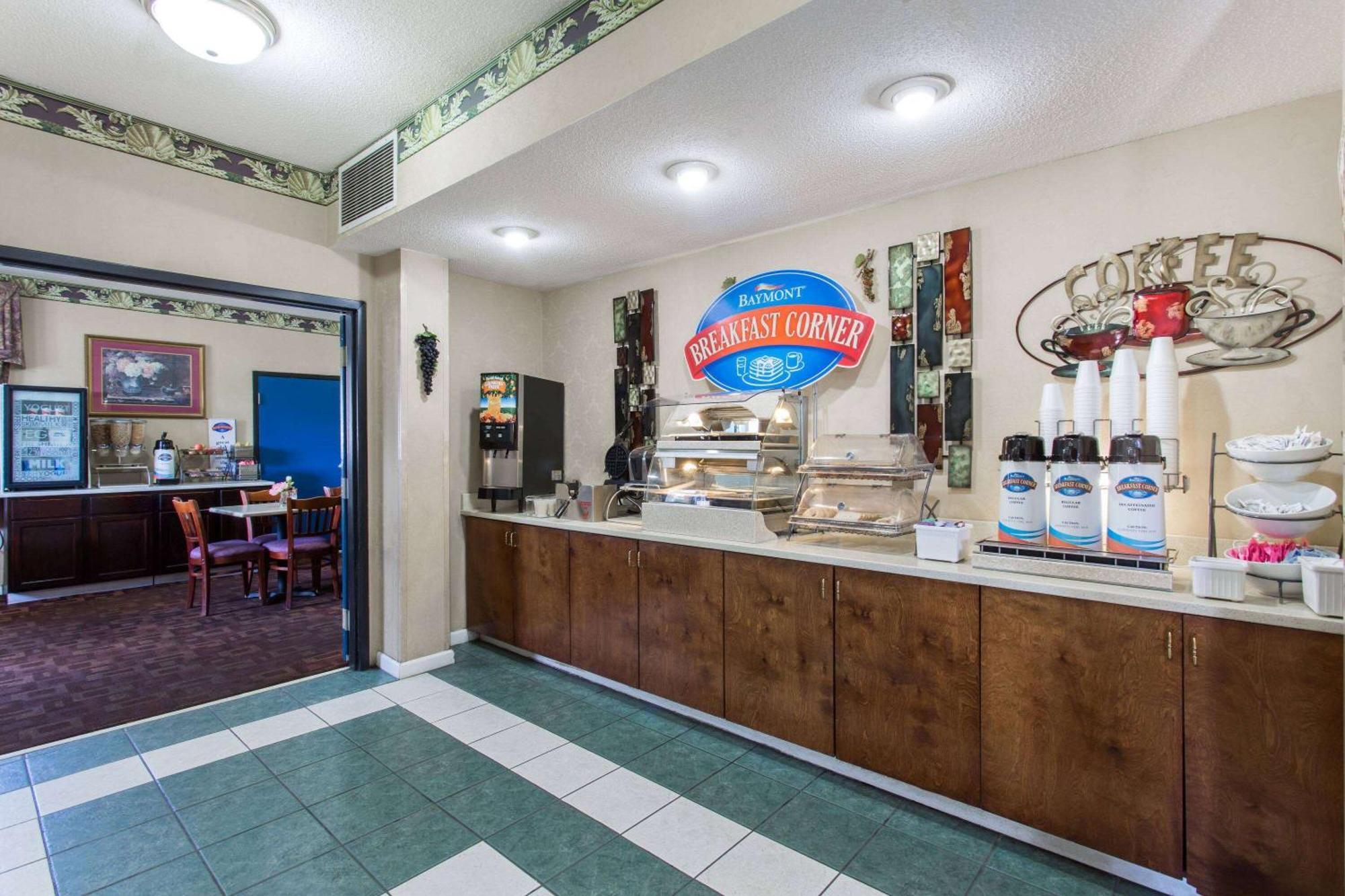 Baymont Inn&Suites Manning Extérieur photo